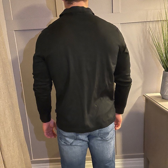 Hugo Boss size L collared shirt - Picture 3 of 4